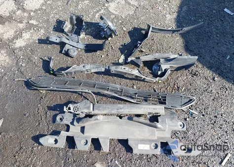 2018 Toyota Rav4 Xle из США, поврежденный, VIN JTMRFREV4JJ232840